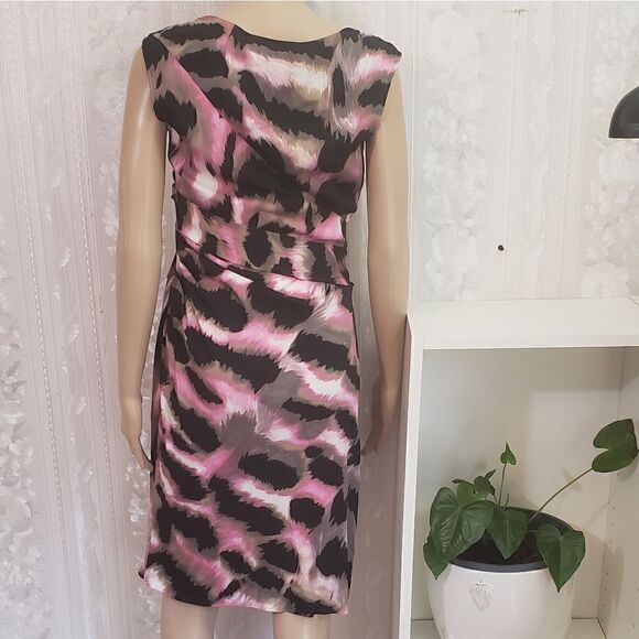 Diane Von Furstenberg Front Twist Dress - Picture 2 of 7